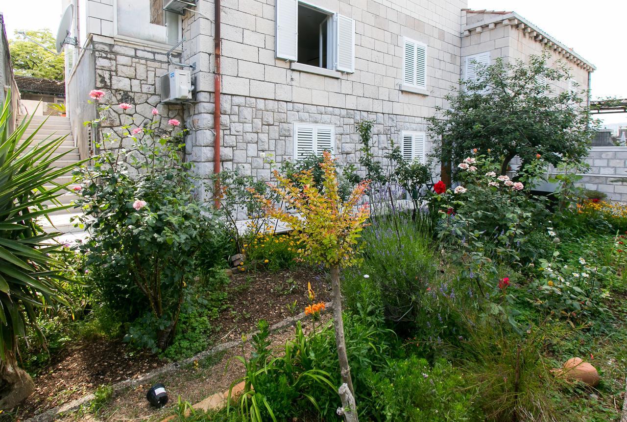 Yellow Room Guesthouse Dubrovnik Exterior photo